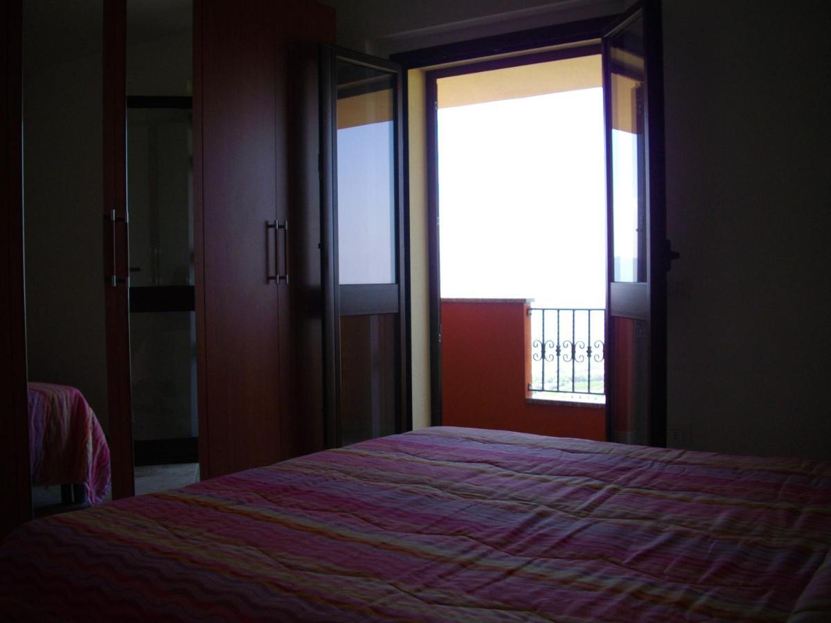 Appartamento Sofia - Nord Sardegna - Badesi Buitenkant foto