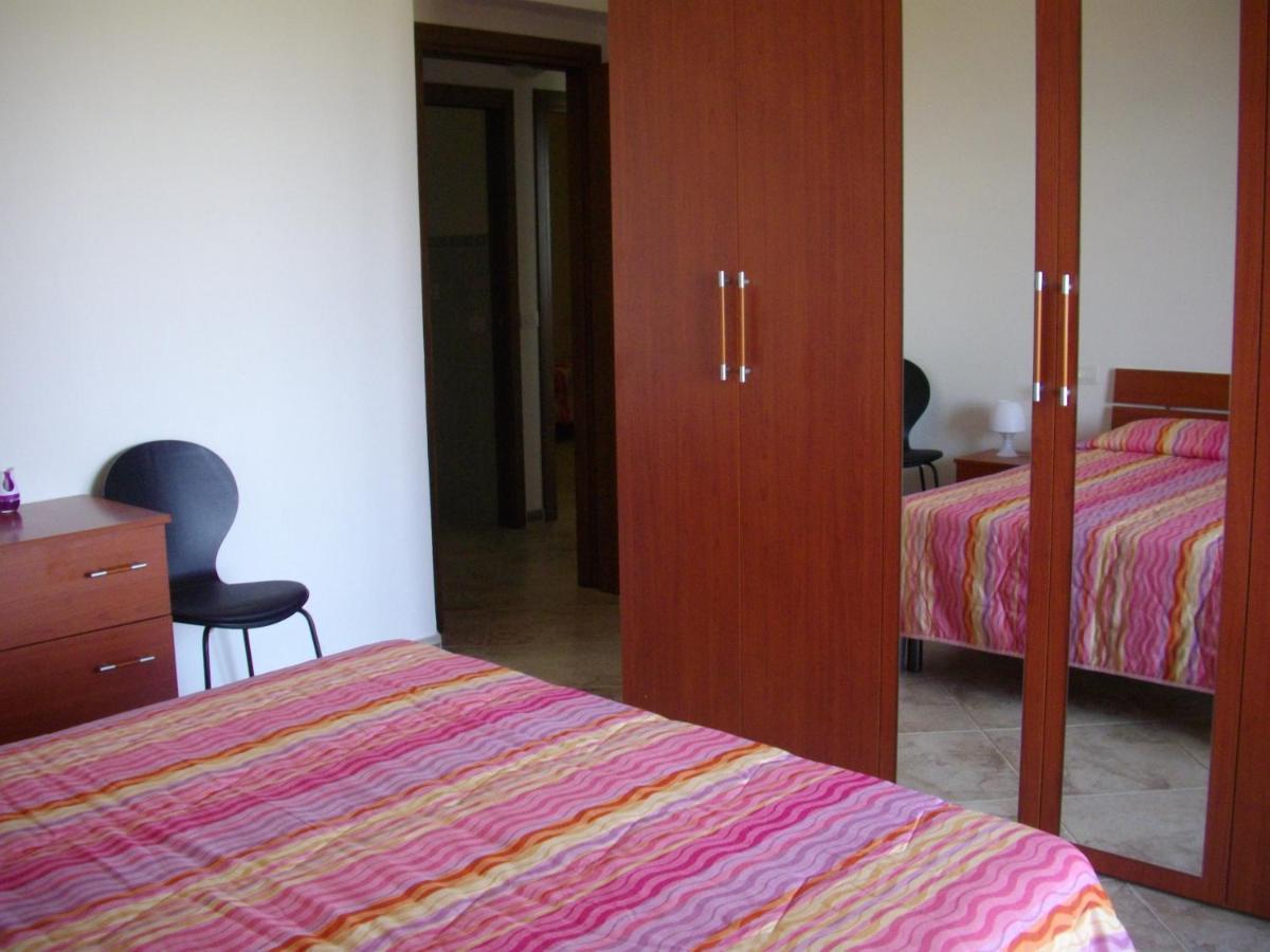 Appartamento Sofia - Nord Sardegna - Badesi Buitenkant foto